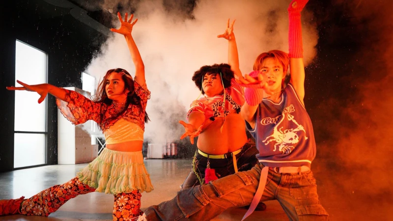 Người đẹp và quái lạ - Diva, la Vie (Beauty and the Beat)