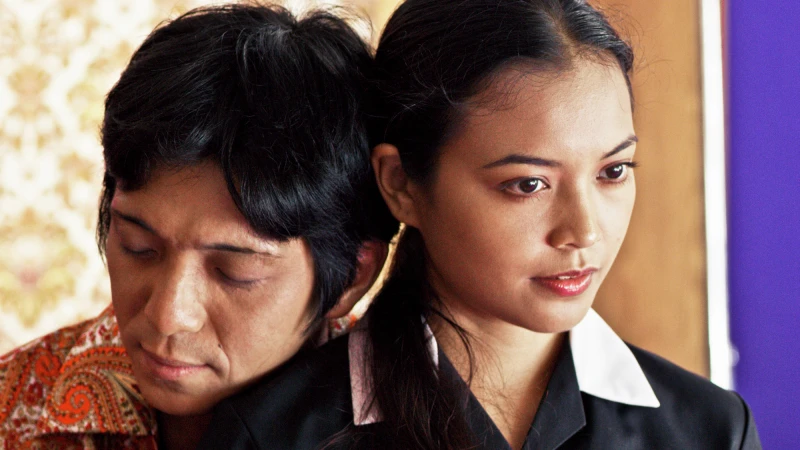 Qua Lỗ Khóa - In the Room